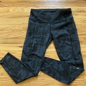 Lululemon Fast & Free Leggings 25” size 8